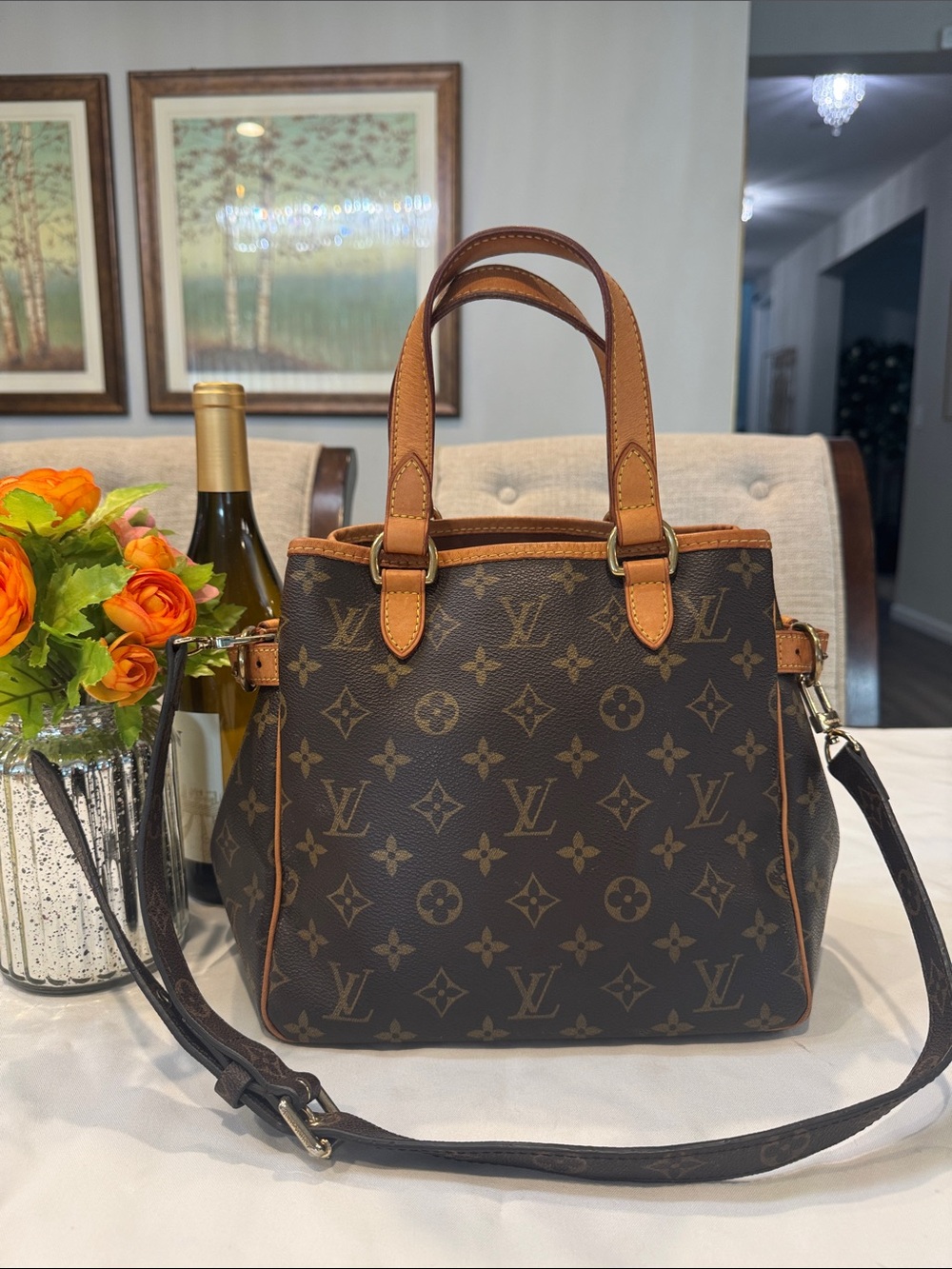 Authentic Louis Vuitton PM Batignolles bag in iconic monogram canvas - Picture 1 of 16